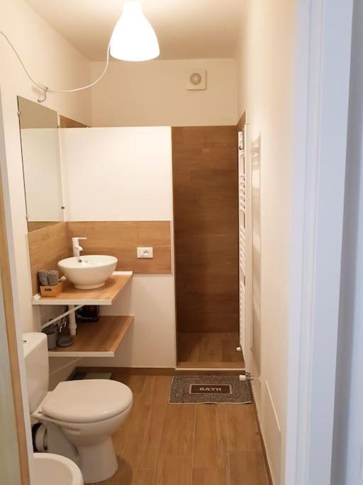 Thekeystudio, Studio Beige Nel Centro, 4 Minuti Dal Mare Bordighera Exterior foto